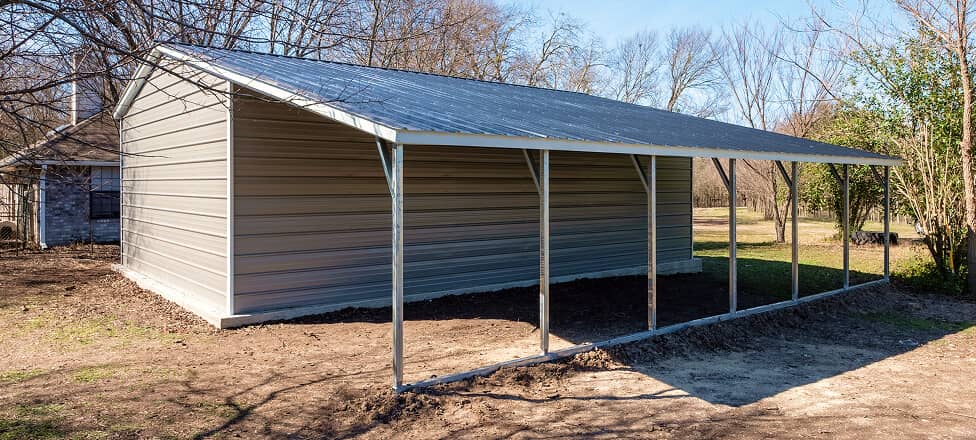 Metal building with wide Lean-To, open sides