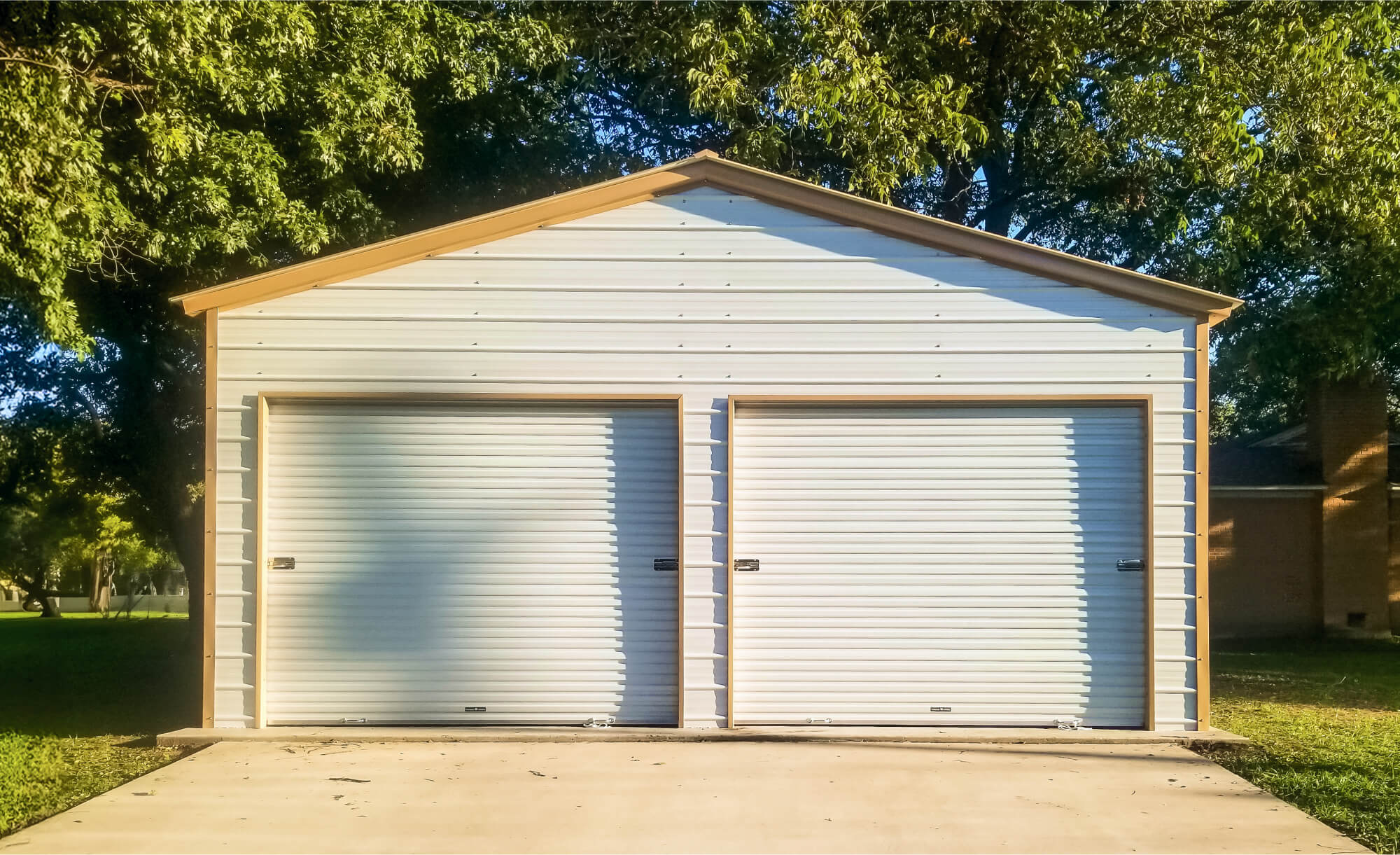 24x30 Boxed Eave Style Metal Garage