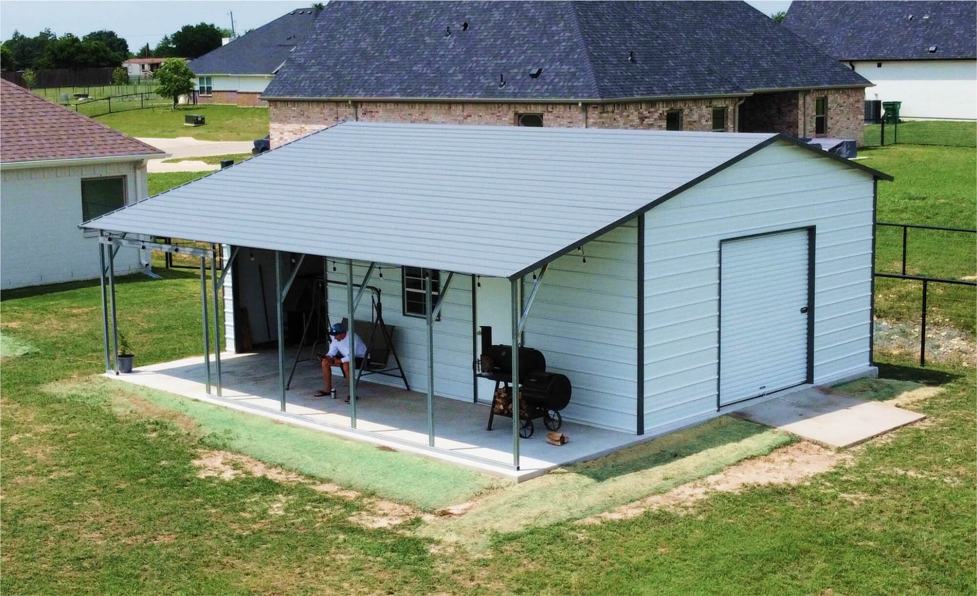 20x30 Boxed Eave Style Metal Garage