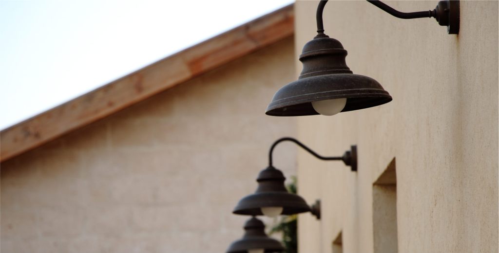 Outdoor wall mounted lamps
