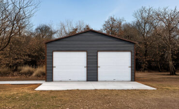 24x25 Boxed Eave Roof Metal Garage